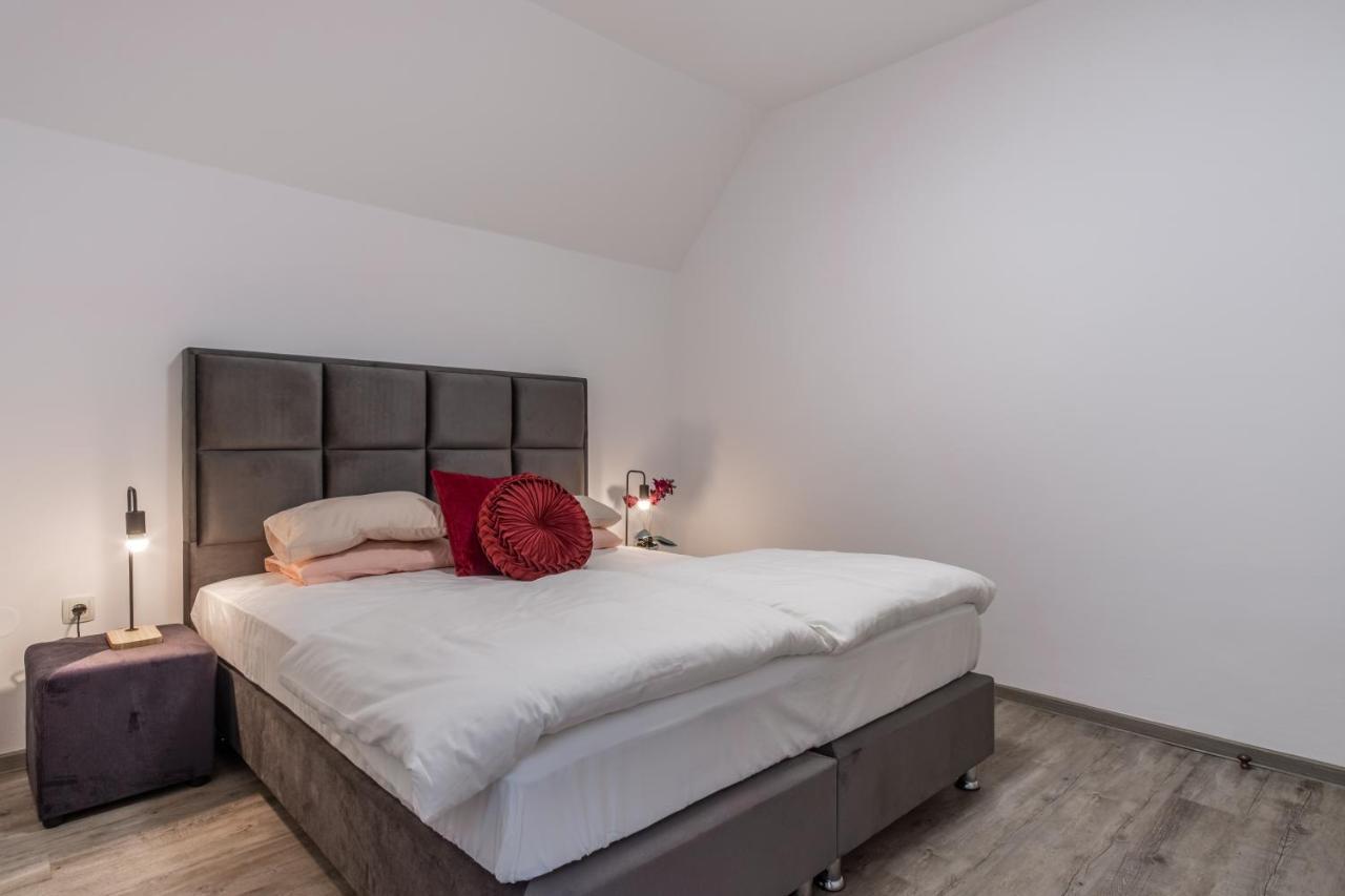 Apartments Park Siska Λιουμπλιάνα Εξωτερικό φωτογραφία