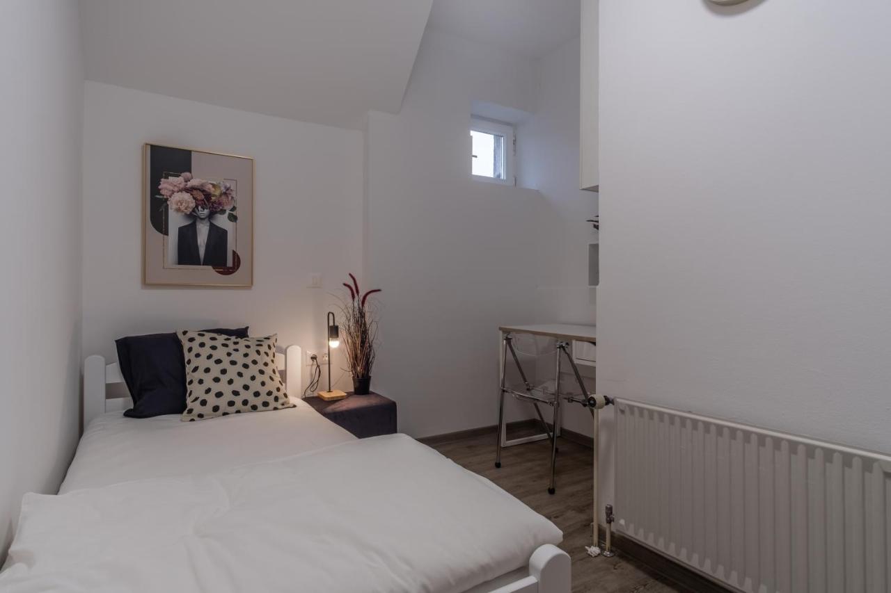 Apartments Park Siska Λιουμπλιάνα Εξωτερικό φωτογραφία