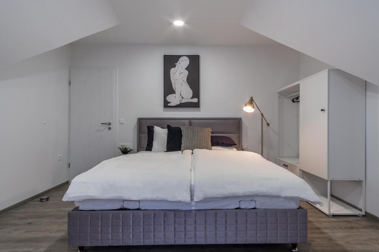 Apartments Park Siska Λιουμπλιάνα Εξωτερικό φωτογραφία