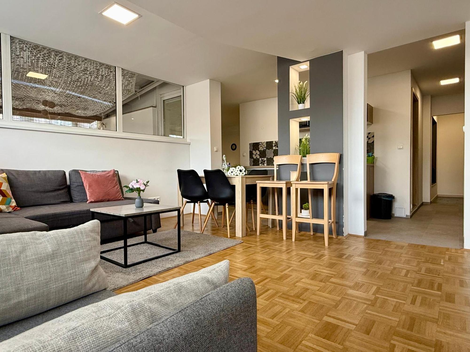 Apartments Park Siska Λιουμπλιάνα Εξωτερικό φωτογραφία